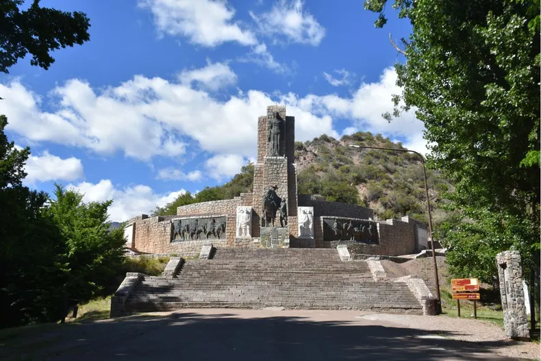 📜 El Manzano Histórico